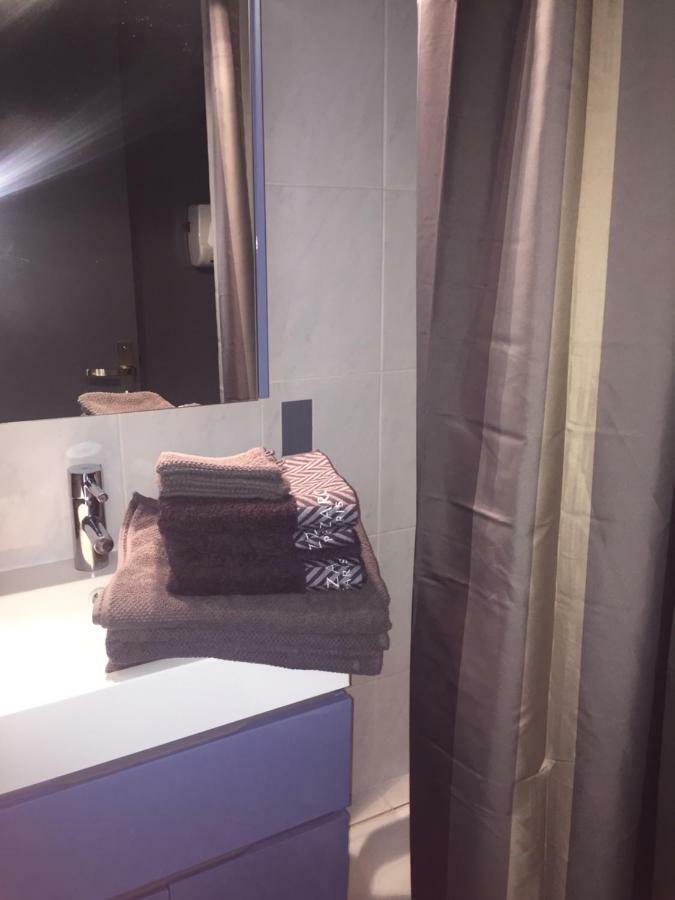 Proche De La Mer 2 Adultes Et 2 Enfants Apartment Houlgate Exterior photo